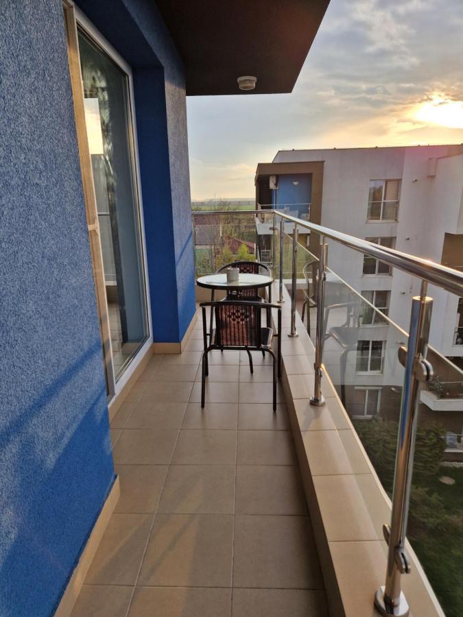 Sky Airport Residence Otopeni Buitenkant foto